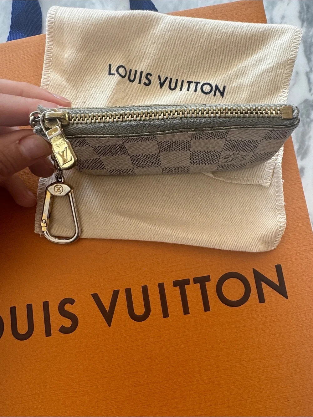 Louis Vuitton Damier Azur Mini Zippy Key Pouch in White and Gray with dust bag.